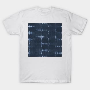 Soft texture of Shibori squares - navy blue T-Shirt